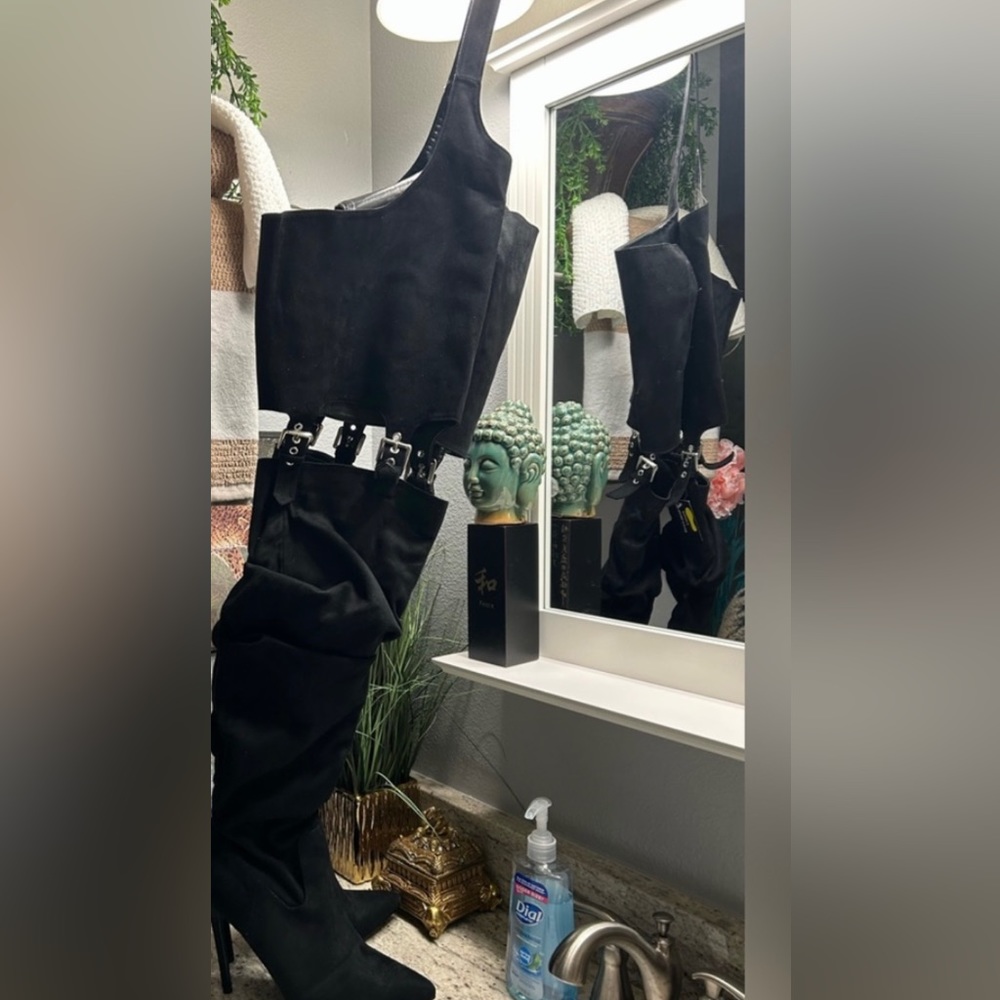 Fashion Nova Black Suede Thigh High Boots with Belt Brand New with Box & Tags